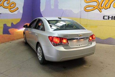 Used 2016 Chevrolet Cruze LS image 5