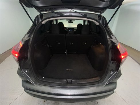 Used 2021 Nissan Kicks SV image 22
