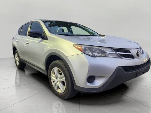 Used 2014 Toyota RAV4 LE image 6