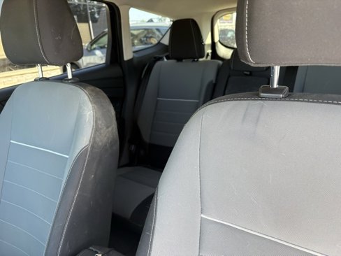 Used 2014 Ford Escape SE image 2
