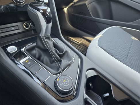 New 2025 Volkswagen Taos S image 17