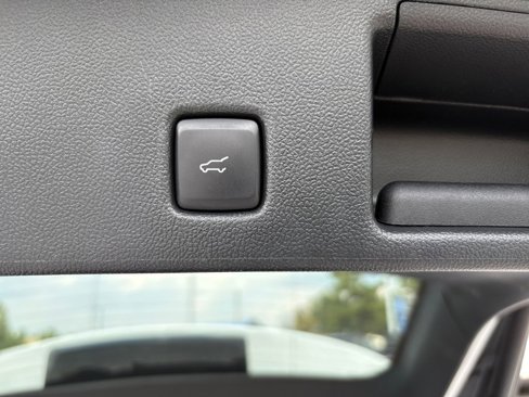 Used 2023 Ford Escape Active image 9