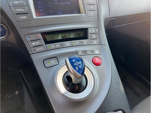 Used 2013 Toyota Prius Two image 10