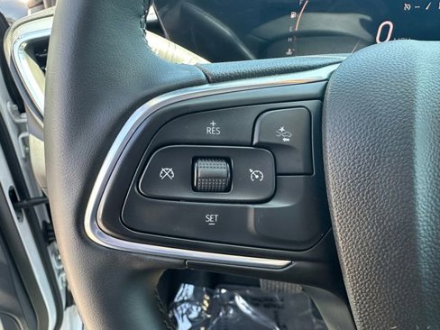 Used 2024 Buick Encore GX Sport Touring image 11