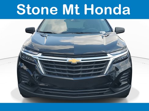 Used 2022 Chevrolet Equinox LS image 2