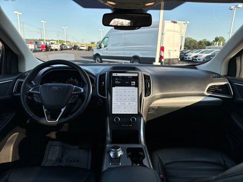 Used 2022 Ford Edge SEL image 12