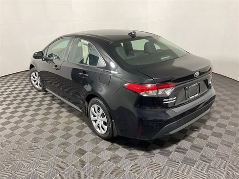 Used 2022 Toyota Corolla LE image 10