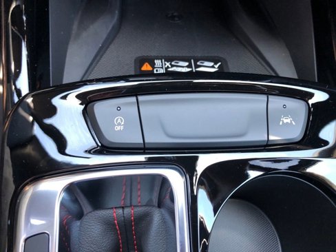 New 2025 Chevrolet Trax RS w/ Sunroof Package image 27