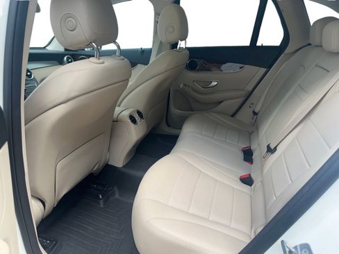 Used 2017 Mercedes-Benz GLC 300 image 8