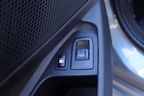 Used 2023 BMW 330e w/ Premium Package image 26