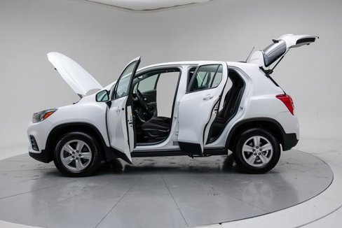Used 2017 Chevrolet Trax LS image 18