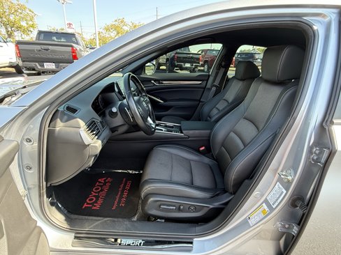 Used 2019 Honda Accord Sport image 14