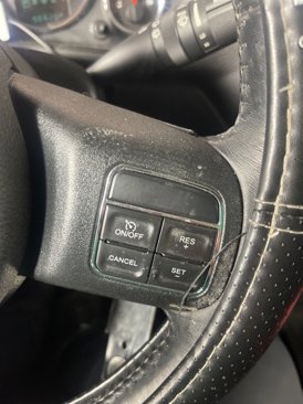 Used 2017 Jeep Wrangler Unlimited Rubicon w/ Connectivity Group image 27
