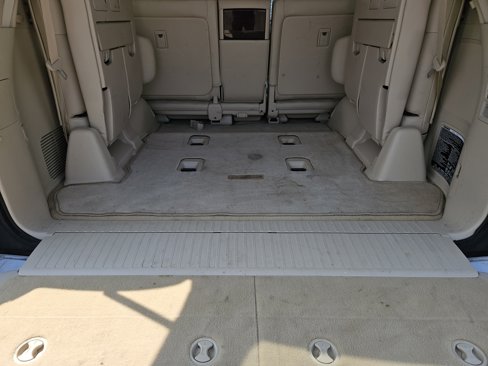 Used 2014 Lexus LX 570 4WD image 32
