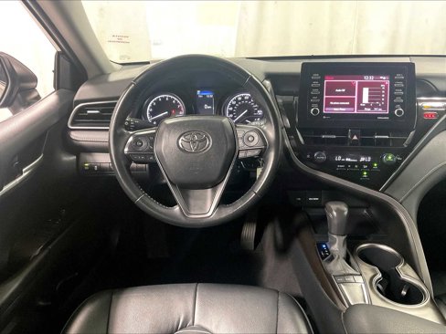 Used 2023 Toyota Camry SE image 17
