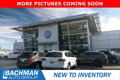 Used 2022 Volkswagen Tiguan SE image 8