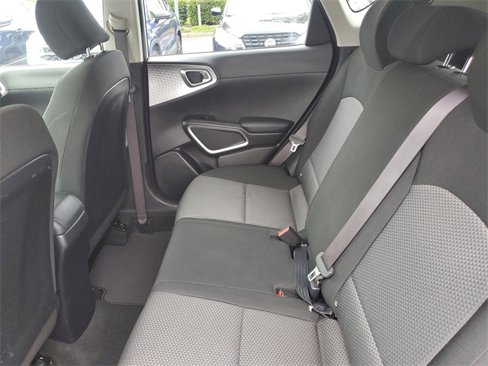 Used 2020 Kia Soul LX image 11