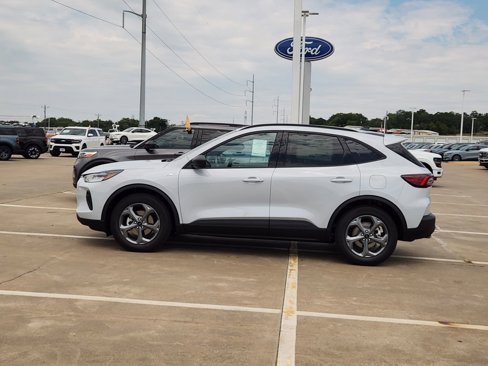 New 2025 Ford Escape ST-Line image 3