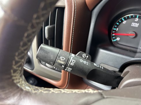 Used 2018 Chevrolet Silverado 1500 High Country image 48