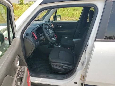 Used 2023 Jeep Renegade Trailhawk image 11