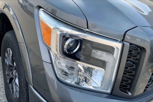 Used 2017 Nissan Titan PRO-4X image 28