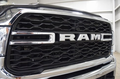 Used 2022 RAM 2500 Tradesman image 9