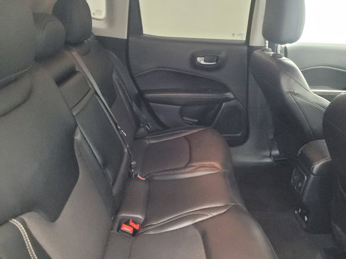 Used 2018 Jeep Compass Latitude w/ Popular Equipment Group image 19