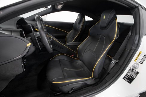Used 2022 Ferrari Roma image 39
