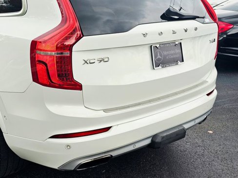 Used 2018 Volvo XC90 T6 Momentum w/ Convenience Package image 14