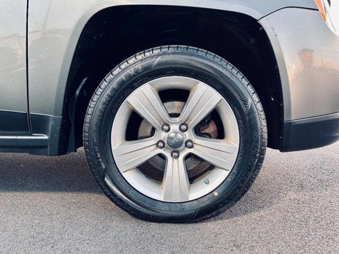Used 2012 Jeep Compass Sport image 38