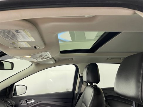 Used 2016 Ford Escape Titanium image 16