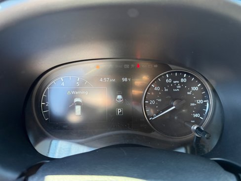 Used 2022 Nissan Kicks SV image 11