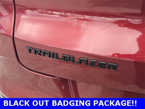 Used 2022 Chevrolet TrailBlazer RS w/ Sun and Liftgate Package image 11