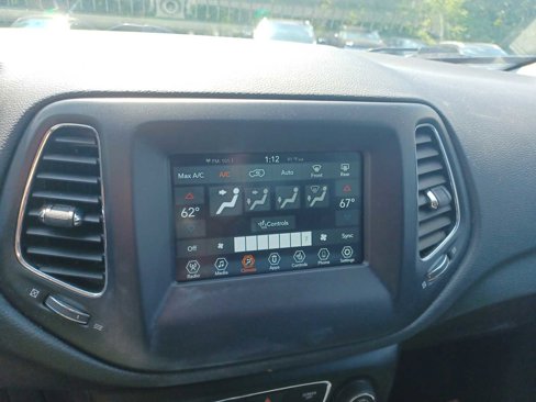 Used 2021 Jeep Compass Latitude w/ Sun and Sound Group image 11