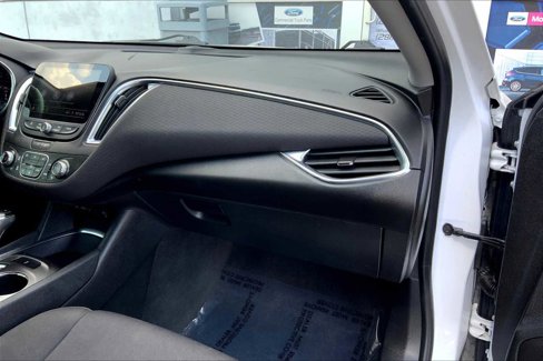 Used 2020 Chevrolet Malibu LT image 18