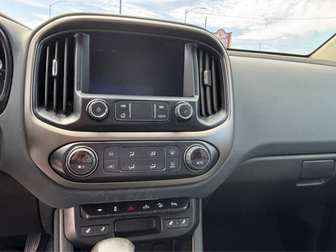 Used 2022 Chevrolet Colorado Z71 image 17