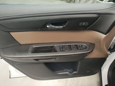 Used 2017 GMC Acadia Limited SLT image 27