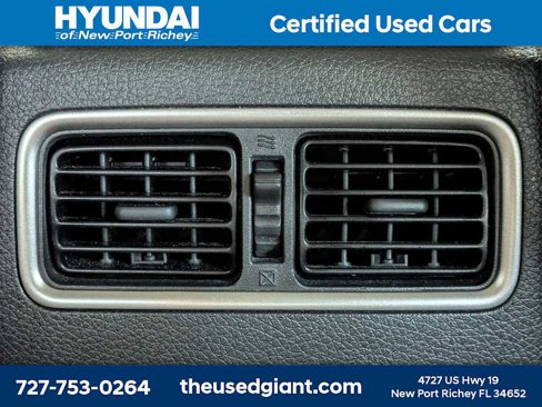 Used 2013 Nissan Altima 2.5 SV image 16