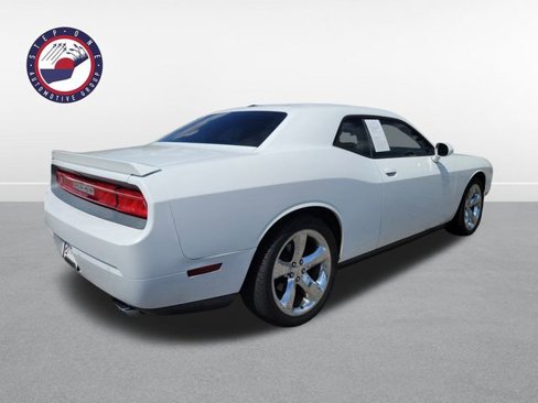 Used 2014 Dodge Challenger R/T image 20