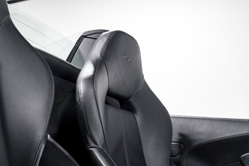 Used 2020 McLaren 570S Spider image 28
