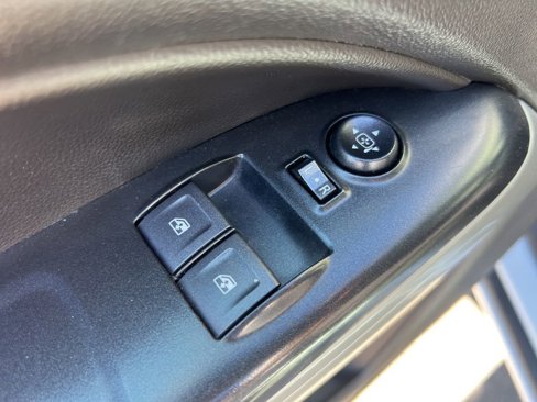 Used 2018 Chevrolet Colorado LT w/ Safety Package image 10