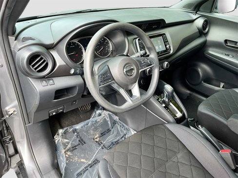 Certified 2019 Nissan Kicks S image 7