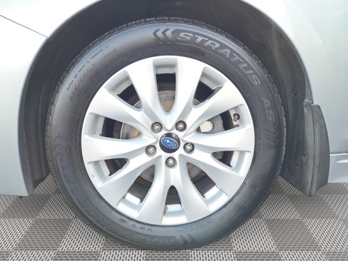 Used 2015 Subaru Legacy 2.5i Premium w/ Moonroof Package image 10