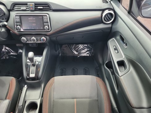 Certified 2021 Nissan Versa SR image 17