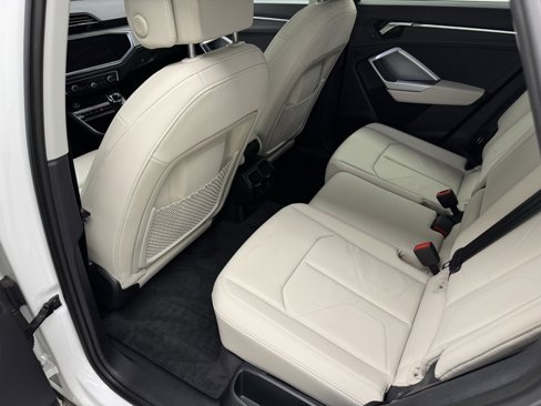 Used 2022 Audi Q3 2.0T Premium image 53