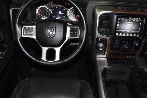 Used 2016 RAM 1500 Laramie w/ Convenience Group image 18