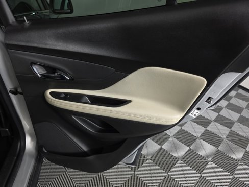 Used 2021 Buick Encore Preferred image 30