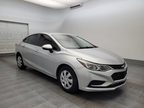 Used 2018 Chevrolet Cruze LS image 13