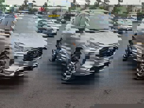 Used 2023 Ford Escape ST-Line w/ Tech Pack #1 image 2