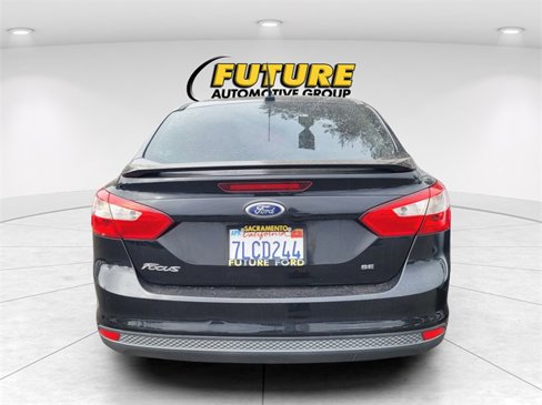 Used 2014 Ford Focus SE w/ Equipment Group 201A image 4